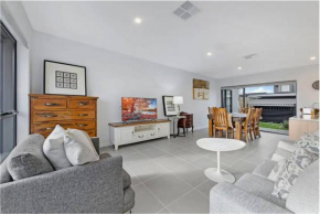Brand New Home In Oran Park, Narellan